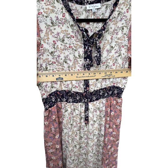 Floral Patchwork Short-Sleeve Midi Dress With Tie Neck Detail By Polagram - Picture 8 of 8